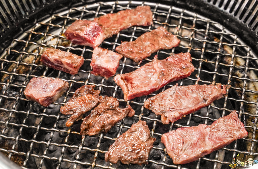 高雄燒肉 燒肉吃到飽 烤肉 美食 套餐 高雄必吃 素食 個人燒肉 聚餐 約會 吃到飽