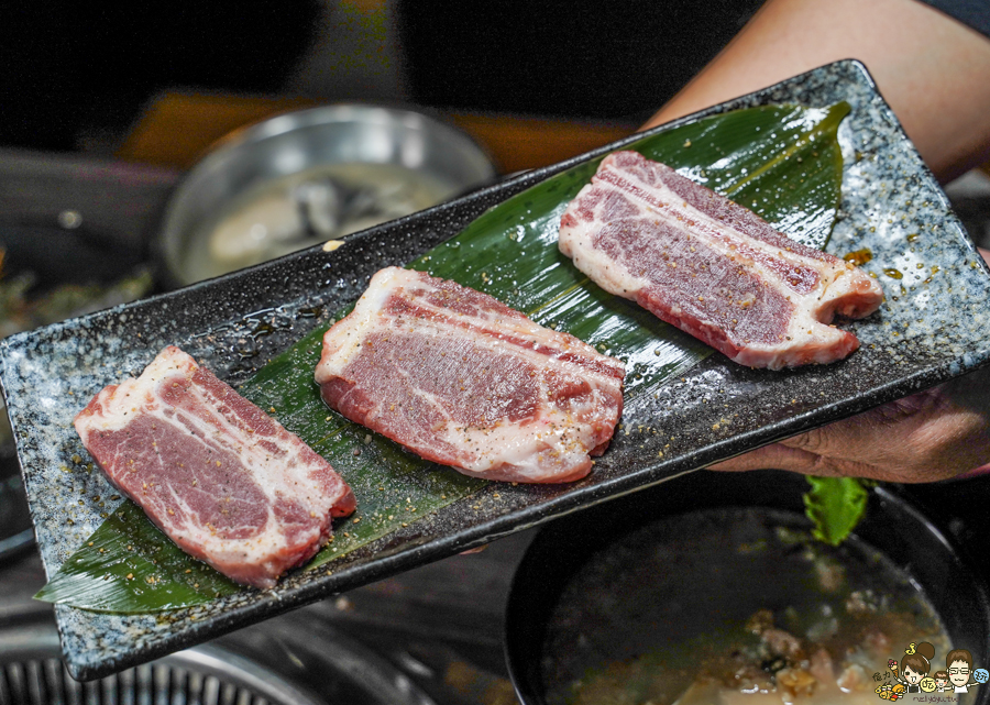 高雄燒肉 燒肉吃到飽 烤肉 美食 套餐 高雄必吃 素食 個人燒肉 聚餐 約會 吃到飽