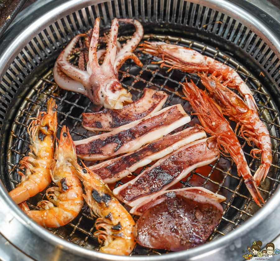 高雄燒肉 燒肉吃到飽 烤肉 美食 套餐 高雄必吃 素食 個人燒肉 聚餐 約會 吃到飽