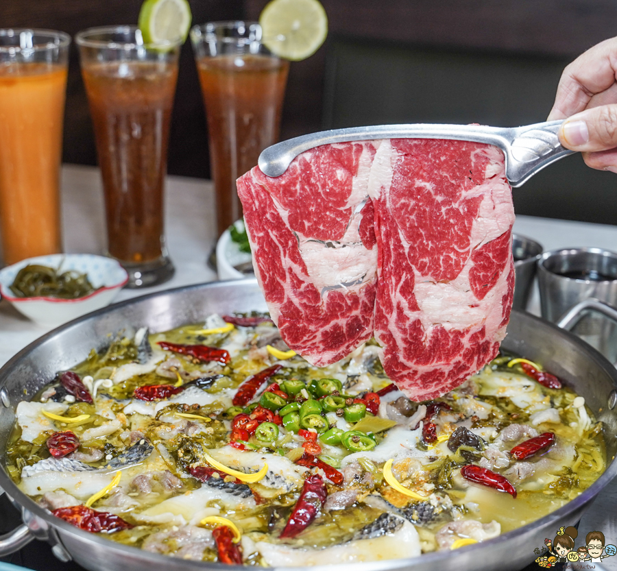 春囍 火鍋 酸辣魚 正宗酸菜魚鍋、番茄酸菜火鍋 火鍋 鍋物 約會 聚餐 吃冰