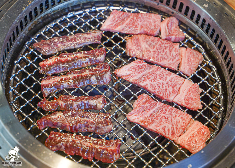 燒肉無双 首間 文山特區 聚餐 慶生 約會 家庭聚會 澄清湖 美食 推薦 燒肉 燒烤 