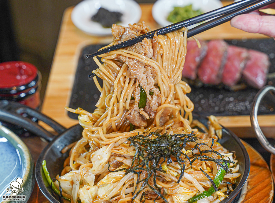 樂樂庵之合掌日式居酒屋 日本家庭料理 日料 串燒 烤物 定食 炒麵 鮮魚 生魚片 