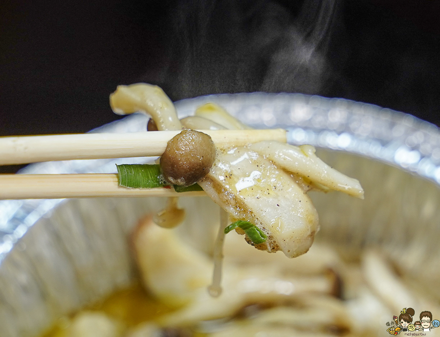 高雄宵夜美食 烤魚 麻辣烤魚 鱸魚 美食 烤串串 串串 燒烤 特色 刷嘴 聚餐推薦