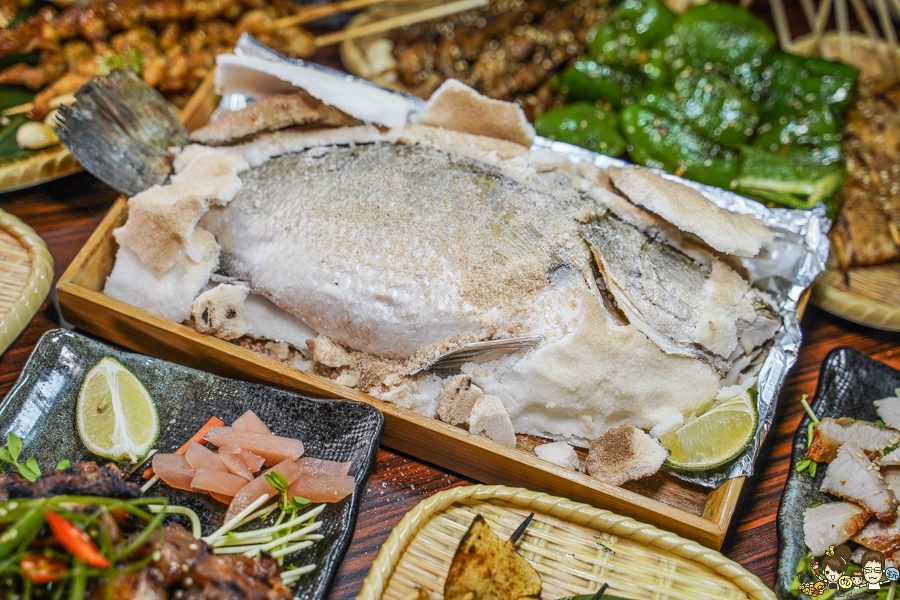 高雄宵夜美食 烤魚 麻辣烤魚 鱸魚 美食 烤串串 串串 燒烤 特色 刷嘴 聚餐推薦