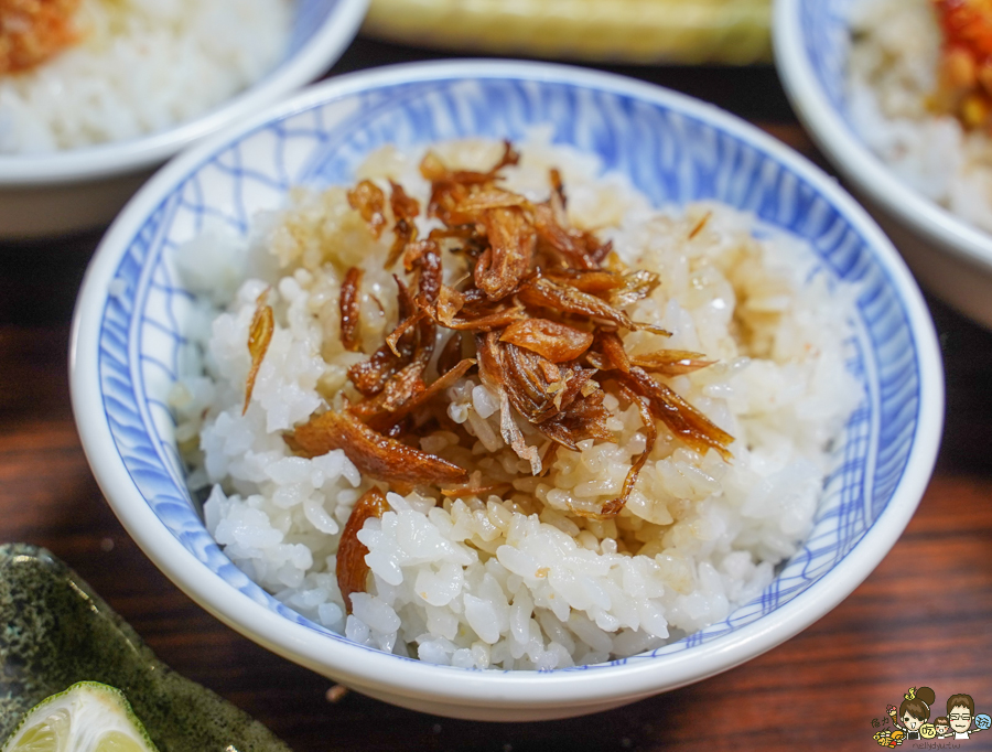 高雄宵夜美食 烤魚 麻辣烤魚 鱸魚 美食 烤串串 串串 燒烤 特色 刷嘴 聚餐推薦