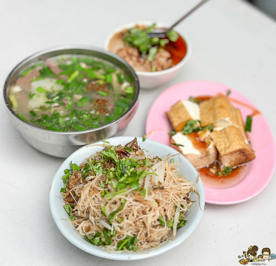 阿蘭古早味 小吃 美食 豬血湯 炒麵 炒飯 肉粽 碗粿 市場 高雄美食