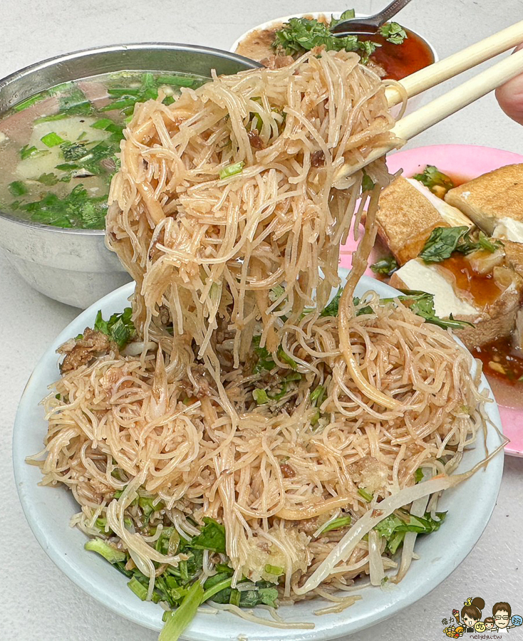 阿蘭古早味 小吃 美食 豬血湯 炒麵 炒飯 肉粽 碗粿 市場 高雄美食