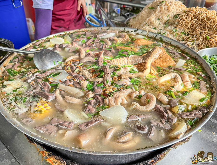 阿蘭古早味 小吃 美食 豬血湯 炒麵 炒飯 肉粽 碗粿 市場 高雄美食