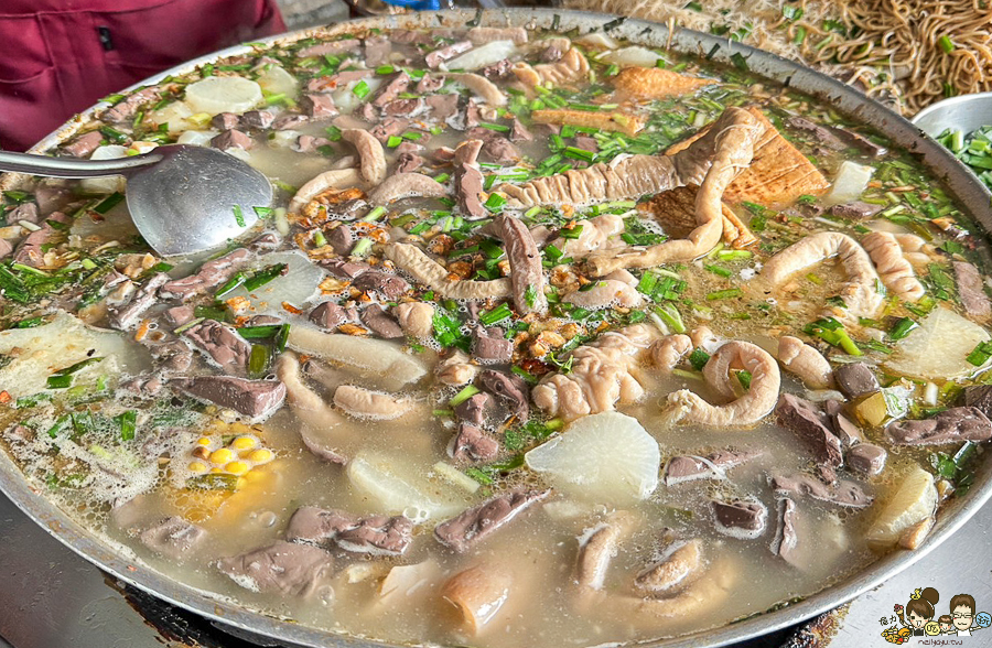 阿蘭古早味 小吃 美食 豬血湯 炒麵 炒飯 肉粽 碗粿 市場 高雄美食