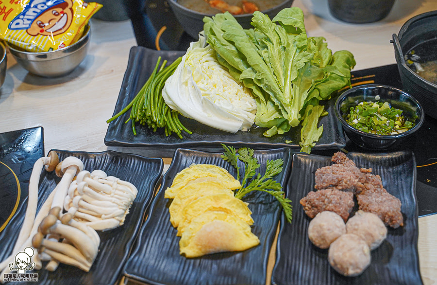 鳳山火鍋 自助吧 鳳山個人鍋 家庭聚餐 聚會 商務聚會 火鍋 鍋物 高雄美食 金宸