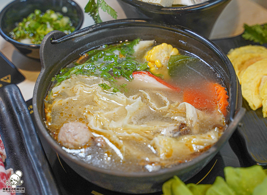 鳳山火鍋 自助吧 鳳山個人鍋 家庭聚餐 聚會 商務聚會 火鍋 鍋物 高雄美食 金宸