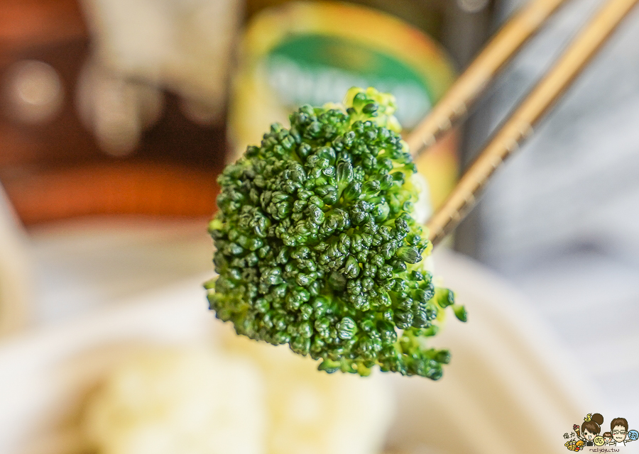 爽口便當 餐盒 蔬菜 時蔬 好吃 推薦 高雄 必吃 雞腿 魚肉 新鮮 限定 限量 鳳山餐盒