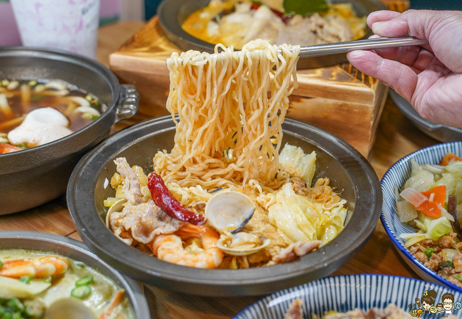  泰炒捌食 博愛店 高雄美食 泰國料理 泰式 開胃 外帶 外送 好吃 夠味 必吃 南洋特色 