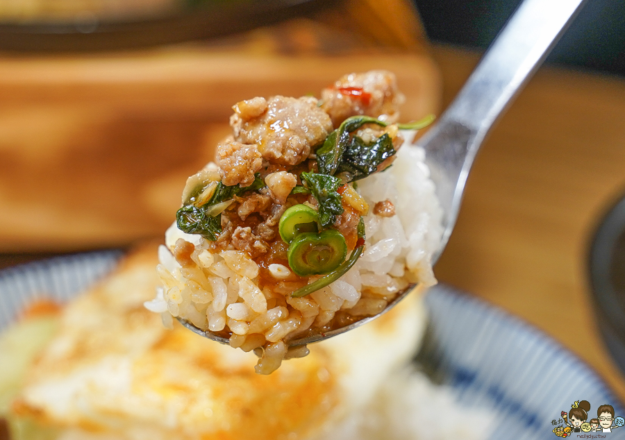  泰炒捌食 博愛店 高雄美食 泰國料理 泰式 開胃 外帶 外送 好吃 夠味 必吃 南洋特色 