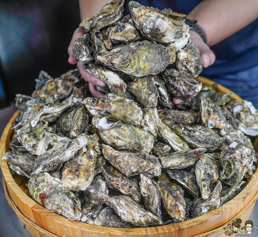 燒烤殿 晚餐 消夜 小酌 高雄美食 青蚵 吃到飽 海鮮 泰國蝦 烤物 炸物