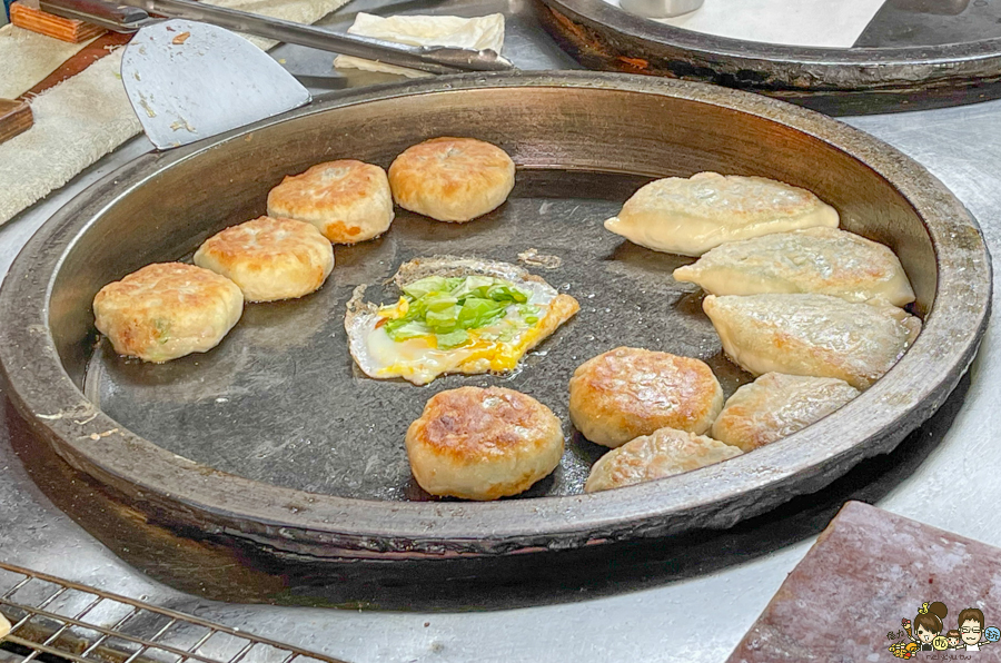 鹽埕美食 小吃 韭菜盒 豬肉餡餅 餡餅 蔬菜蛋餅 市場 早市場