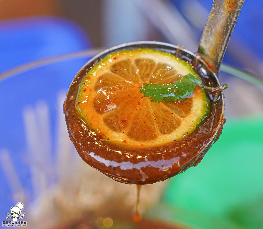 泰式烤魷魚 烤花枝 芭嚒様 泰式烤花枝 鹽埕美食 炭烤 烤魷魚