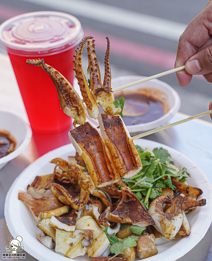 泰式烤魷魚 烤花枝 芭嚒様 泰式烤花枝 鹽埕美食 炭烤 烤魷魚