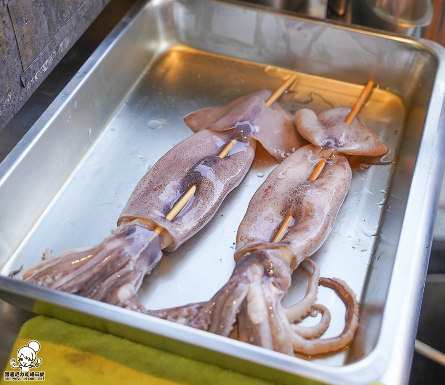 泰式烤魷魚 烤花枝 芭嚒様 泰式烤花枝 鹽埕美食 炭烤 烤魷魚