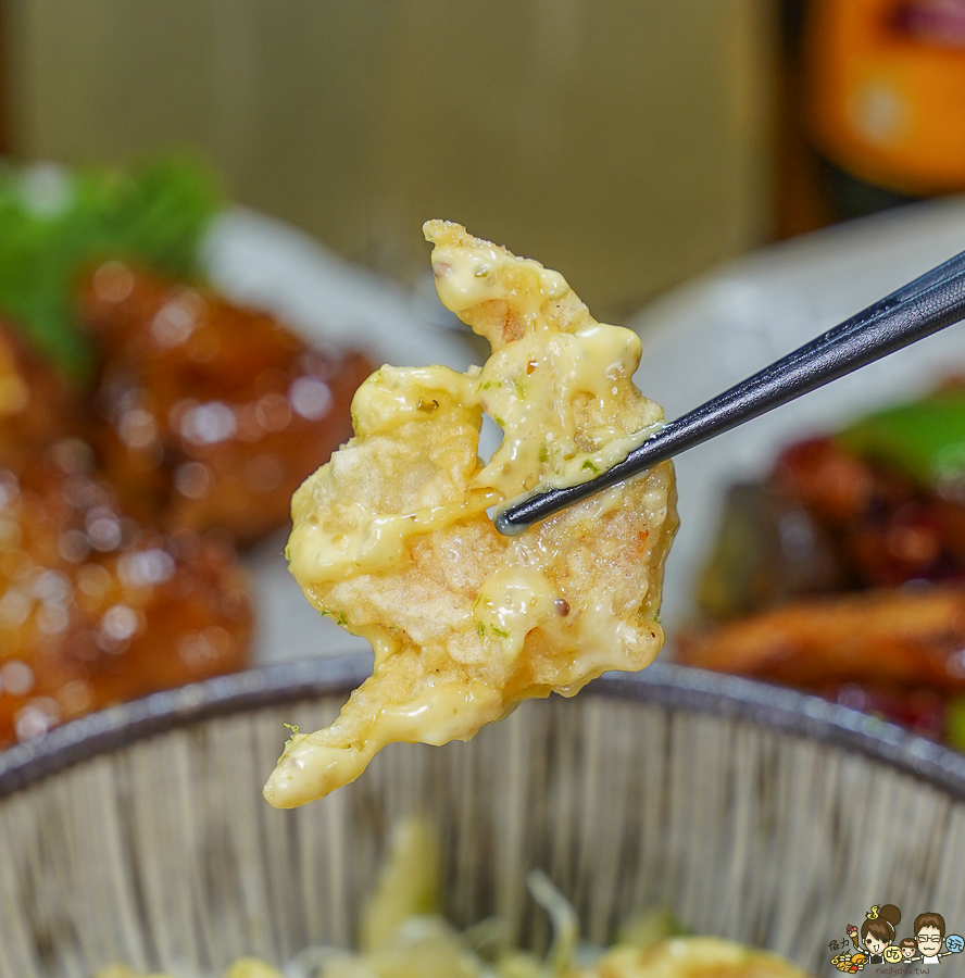 台中旅遊 台中美食 泰國蝦 蝦料理 聚餐 親子 聚會 慶生 鴻龍宴 好吃 新鮮 活撈 全蝦宴席 包廂