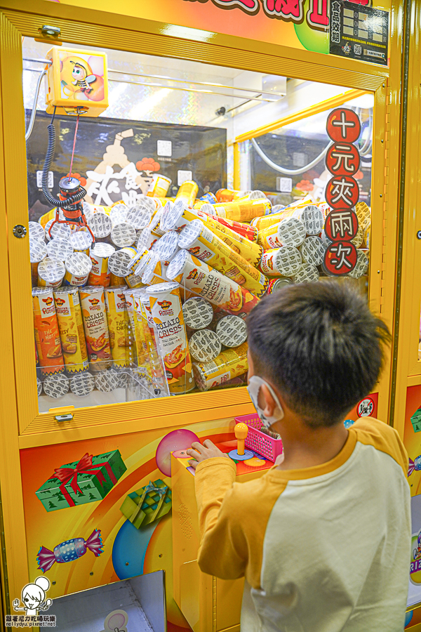 夾食町親子樂園 夾娃娃 夾零食 文山特區 好玩 有趣 親子互動 同樂