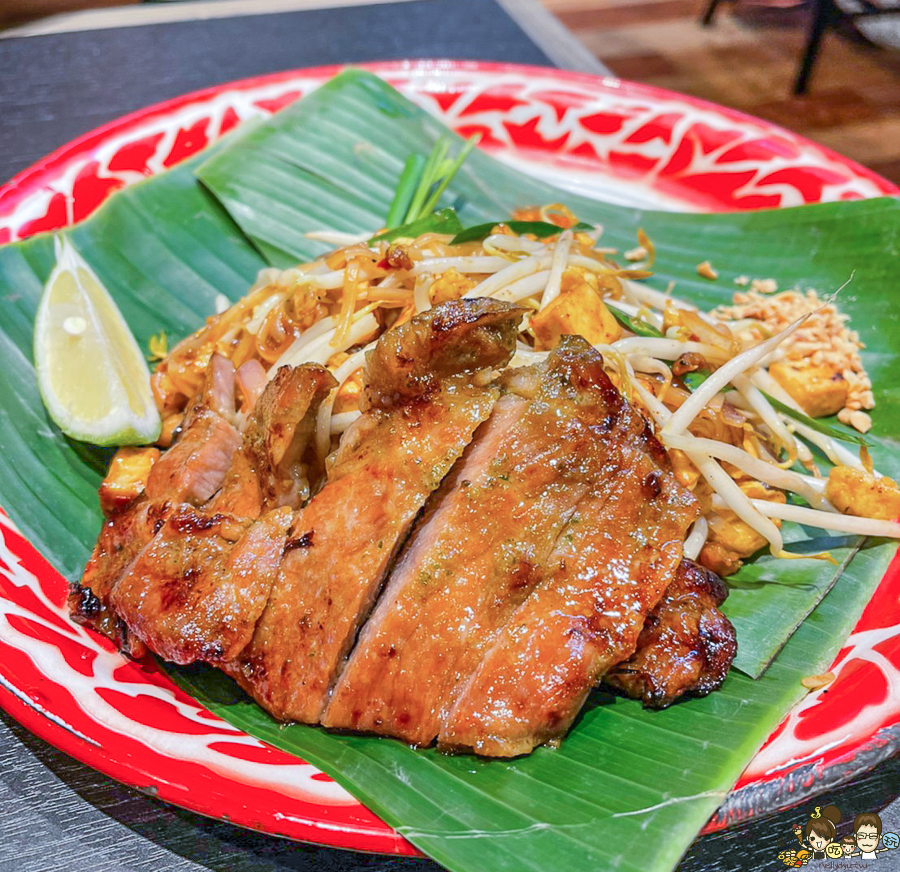 高雄泰國料理 泰式 帕泰家 泰奶 河粉 炒河粉 高雄 美食 必比登 米其林