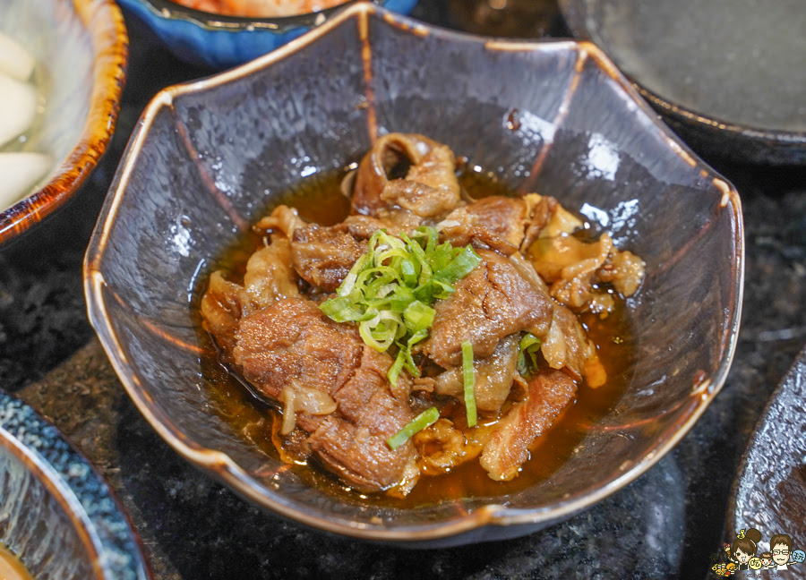 日式燒肉 炭黔燒肉 聚餐 慶生 高雄燒肉 燒烤 推薦 必追 暢飲 生日 包廂 岡山美食