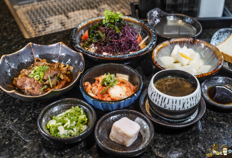 日式燒肉 炭黔燒肉 聚餐 慶生 高雄燒肉 燒烤 推薦 必追 暢飲 生日 包廂 岡山美食
