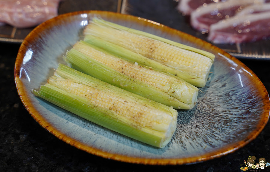 日式燒肉 炭黔燒肉 聚餐 慶生 高雄燒肉 燒烤 推薦 必追 暢飲 生日 包廂 岡山美食