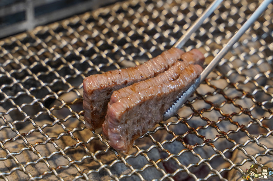 日式燒肉 炭黔燒肉 聚餐 慶生 高雄燒肉 燒烤 推薦 必追 暢飲 生日 包廂 岡山美食