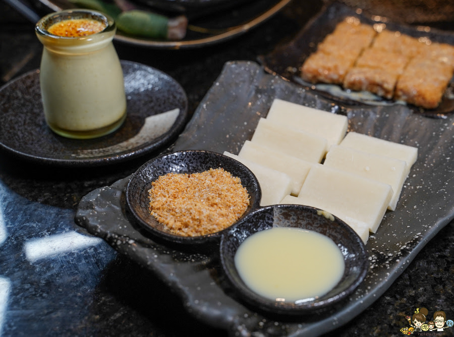 日式燒肉 炭黔燒肉 聚餐 慶生 高雄燒肉 燒烤 推薦 必追 暢飲 生日 包廂 岡山美食