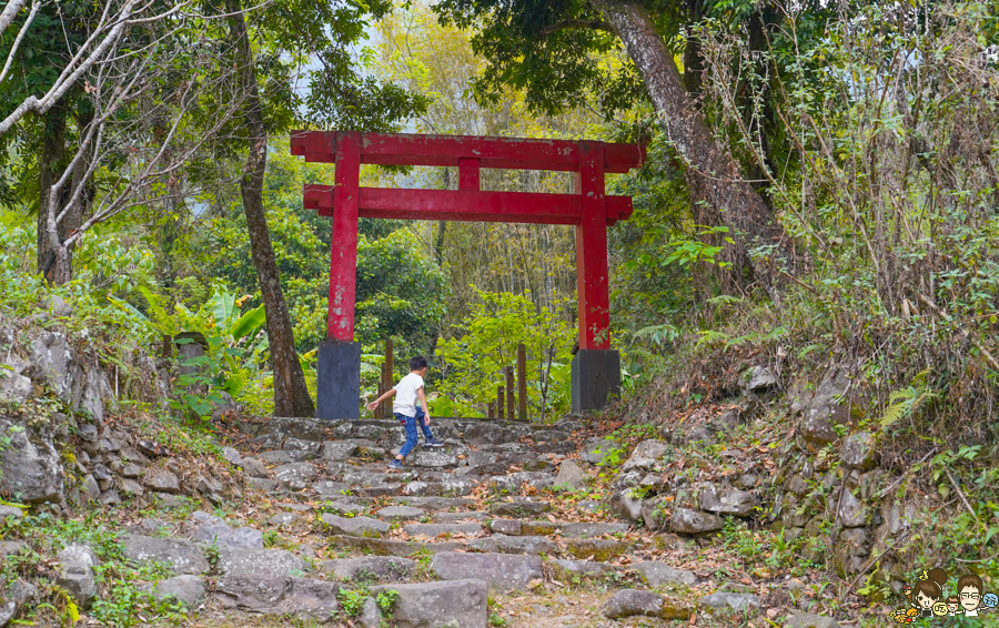 那瑪夏 螢火蟲 甲仙美食 米其林 必比登 芋頭 好吃 旅遊 深山裡的麵包 神社 高雄旅遊