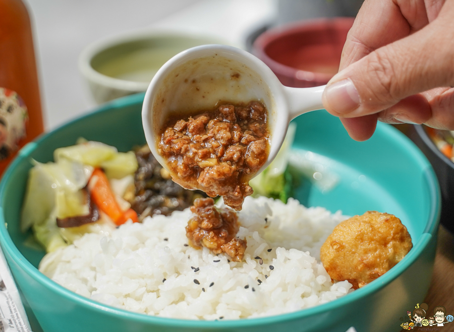 恆春美食 恆春必吃 墾丁 簡餐 ZL小餐館 中式餐點 炸物美食 客製化餐盒 