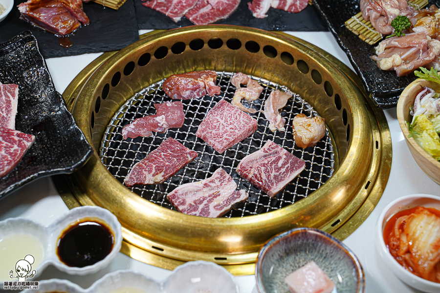 燒肉推薦 無邪燒肉 好吃 聚餐 約會 慶生 獨家 獨特 究好豬 台南美食 必吃 好吃