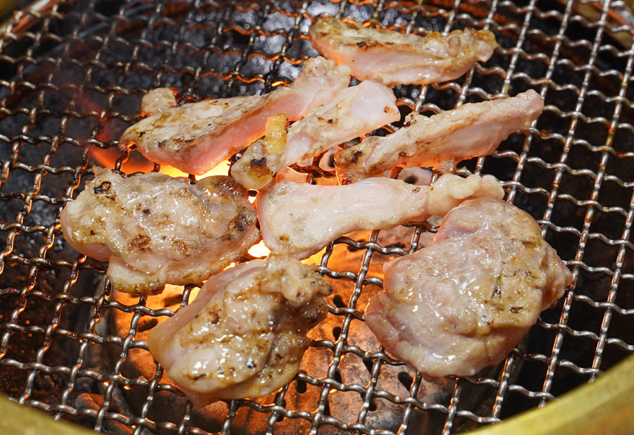 燒肉推薦 無邪燒肉 好吃 聚餐 約會 慶生 獨家 獨特 究好豬 台南美食 必吃 好吃