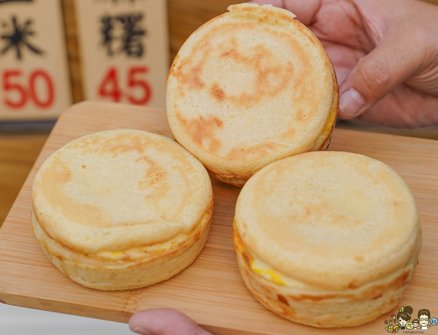 大戈雞蛋堡 高雄美食 高雄必吃 好喝 自強夜市 鳳山美食 五甲美食 雞蛋堡 豬肉 手打漢堡排