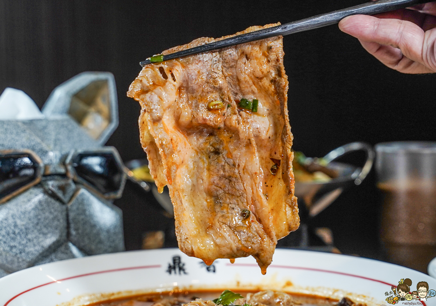 鼎香乾鍋、酸菜魚、水煮牛 高雄美食 聚餐 鍋物 火鍋 麻辣 乾鍋 兩吃 好吃 推薦 獨門 特色 川味 