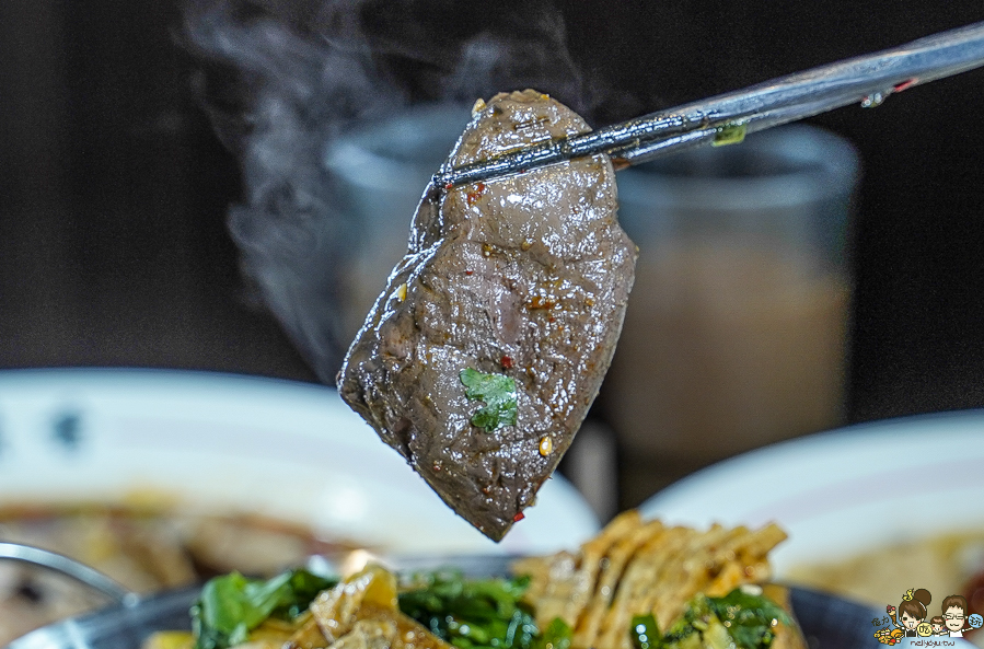 鼎香乾鍋、酸菜魚、水煮牛 高雄美食 聚餐 鍋物 火鍋 麻辣 乾鍋 兩吃 好吃 推薦 獨門 特色 川味 