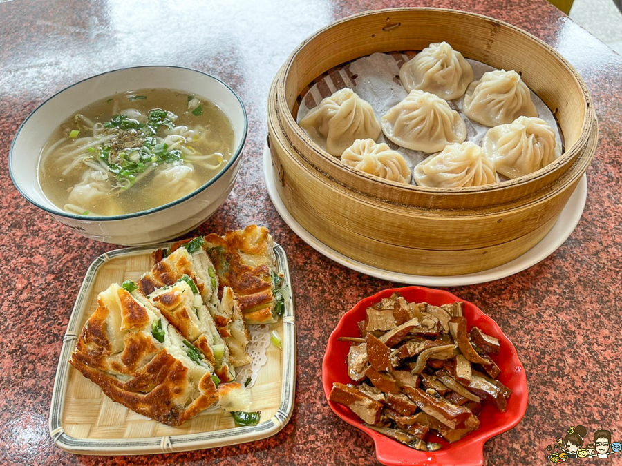 籠帥湯包麵館 湯包 小籠包 小籠湯包 麵食 餛飩 手工 眷村 左營大路 高雄美食 左營必吃 