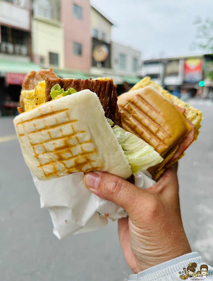 鴻琪碳烤三明治 早餐 早午餐 蓮池潭 特色 特製 高雄美食 高雄早餐 左營美食