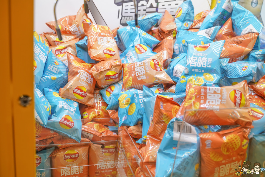 左營景點 左營半日遊 親子同樂 親子 沙發馬鈴薯樂園 高雄左營自由店 親子主題館 樂園 夾零食 夾娃娃 最大場