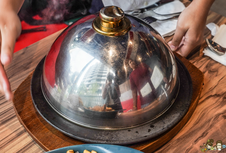 鐵板牛排 平價牛排 自助吧 家庭聚餐 親子 Double 萬牛排館 高雄鐵板牛排 鳳山美食 高雄美食