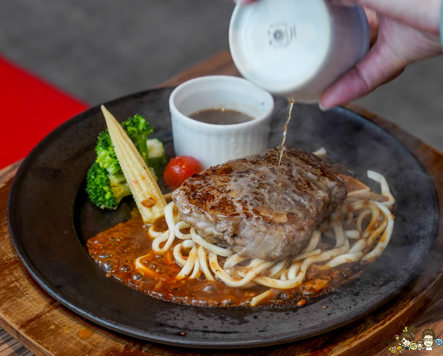 鐵板牛排 平價牛排 自助吧 家庭聚餐 親子 Double 萬牛排館 高雄鐵板牛排 鳳山美食 高雄美食