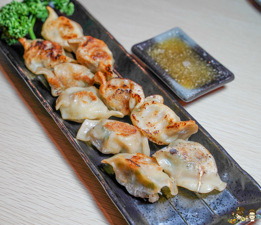 旭久居酒屋 日料 美食 好吃 日本料理 串燒 海鮮 生魚片 苓雅美食 捷運美食 高雄捷運 下班聚會 板前