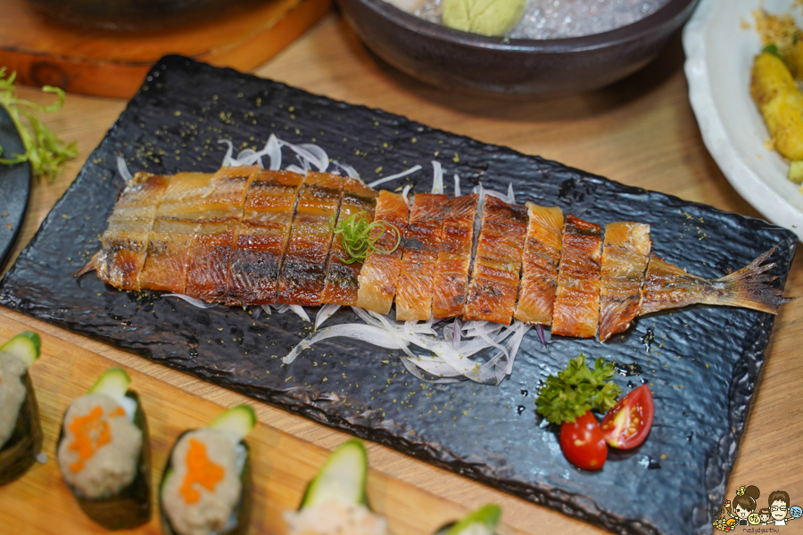 鶴 居酒屋 日料 生魚片 海鮮 聚餐 聚會 北高雄 小酌 推薦 熱炒 創意 