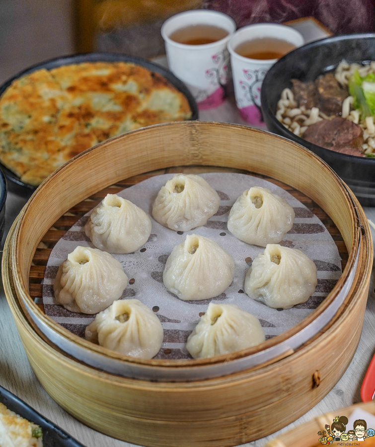 湘帥客棧 小籠湯包 湯包 蒸餃 甜烙餅 手工 蔥油餅 招牌 高雄美食 巷弄 必吃 好吃 推薦 