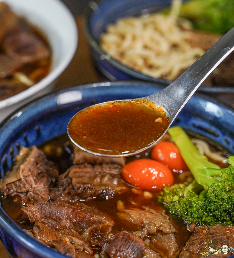 牛肉麵 肉肉控 台南美食 必吃牛肉麵 好吃 推薦 在地 宅配 冷凍包 新鮮 小拉麵 