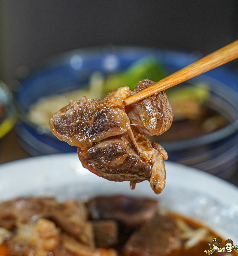 牛肉麵 肉肉控 台南美食 必吃牛肉麵 好吃 推薦 在地 宅配 冷凍包 新鮮 小拉麵 