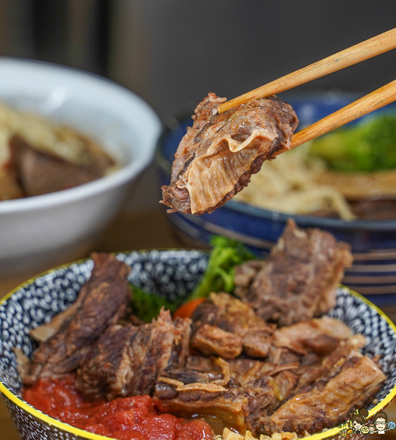 牛肉麵 肉肉控 台南美食 必吃牛肉麵 好吃 推薦 在地 宅配 冷凍包 新鮮 小拉麵 