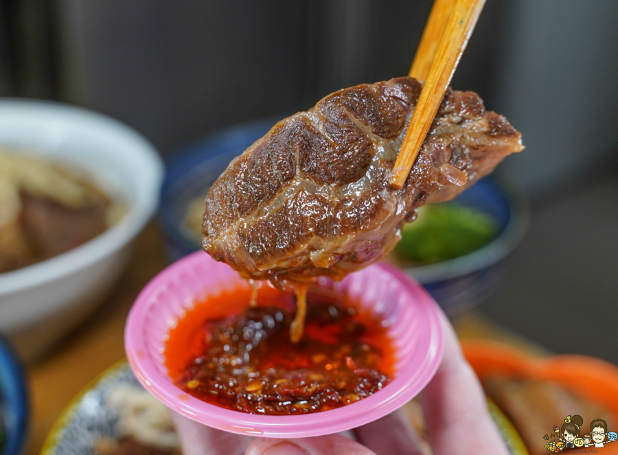 牛肉麵 肉肉控 台南美食 必吃牛肉麵 好吃 推薦 在地 宅配 冷凍包 新鮮 小拉麵 